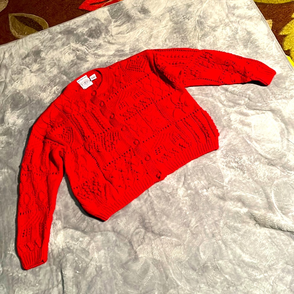 Cape Isle Knitters Size M Cardigan knitted by hand